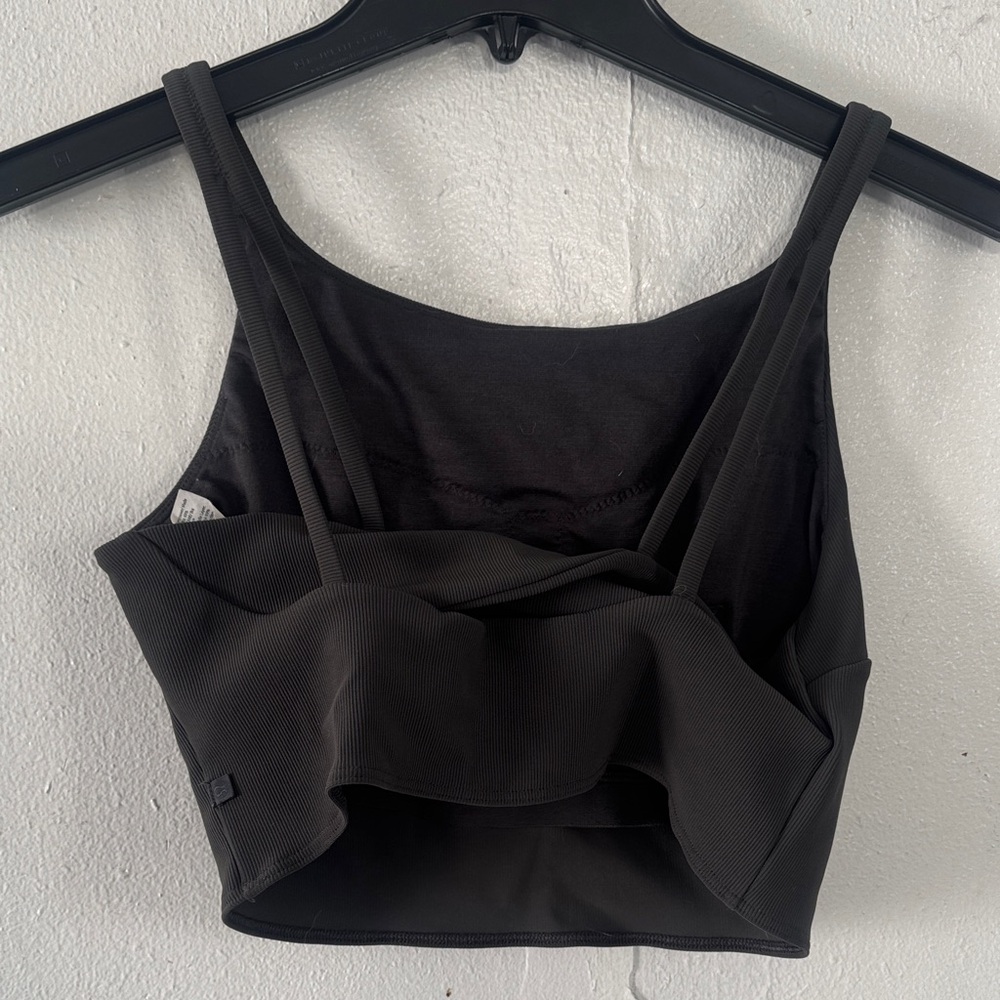 Ribbed Back-Twist Yoga Bra
*Light Support C/D Cup
Graphite Grey - Picture 3 of 4